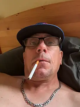 Snapshot of Dicklegend2245 chatting on July 11, 2026, 7:16 pm Dicklegend2245 online show from July 11, 2026, 7:16 pm