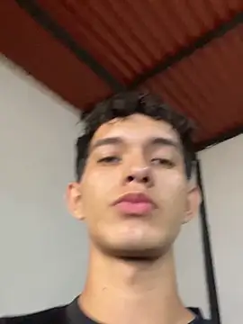 adri boy online show from June 18, 2026, 8:13 pm
