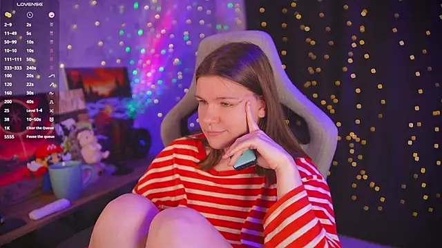amberlyyy online show from June 17, 2026, 2:29 pm