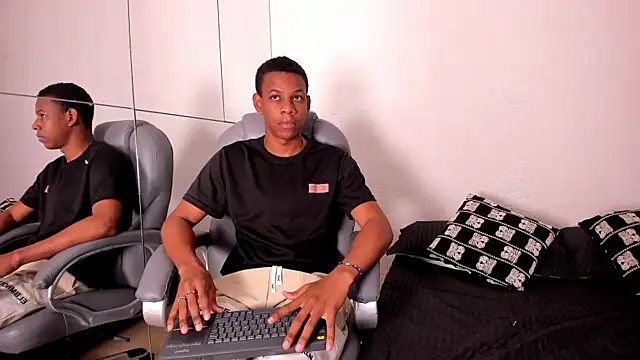 Jermon Blake online show from June 18, 2026, 11:03 am