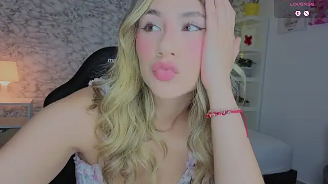 Isabella Bliss online show from June 29, 2026, 7:58 pm
