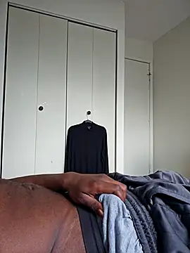 eljefeg718 online show from June 27, 2026, 12:44 pm