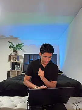 SantiLux  online show from June 20, 2026, 3:53 am