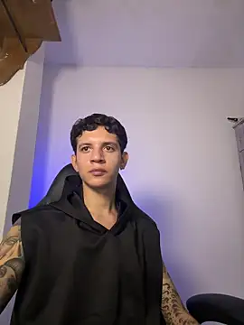 tylerrnova online show from June 21, 2026, 3:31 am