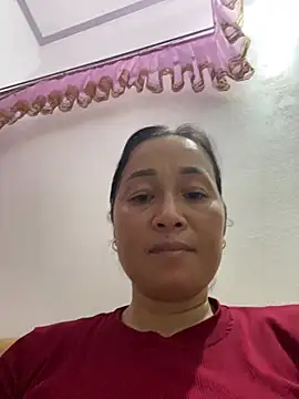 Loly hana online show from June 30, 2026, 12:17 pm