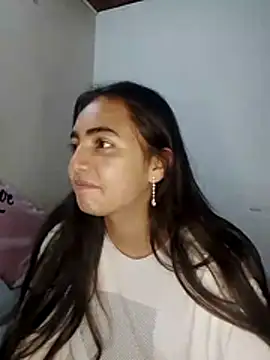 Julia valentina online show from July 25, 2026, 4:21 am