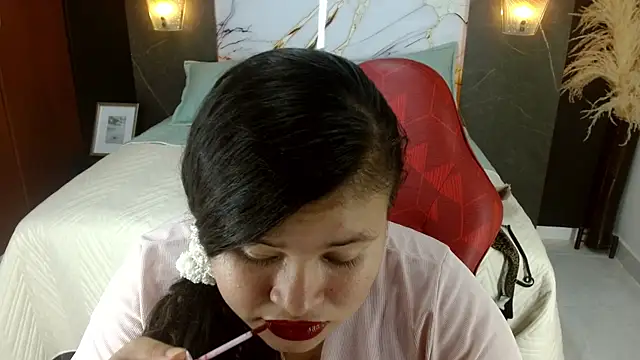 KellyShibary online show from August 1, 2026, 7:35 pm
