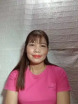 Snapshot of Gee_hot chatting on July 29, 2026, 9:46 pm Gee hot online show from July 29, 2026, 9:46 pm