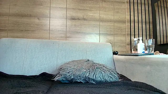 alys molly 11 online show from June 18, 2026, 1:37 pm