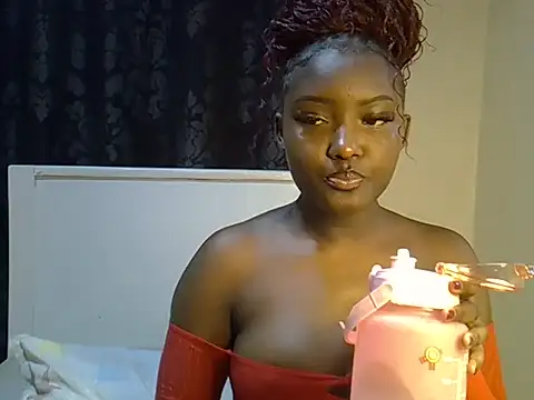 Ebonybarbieeee online show from July 6, 2026, 4:31 pm