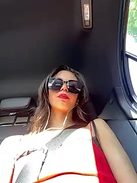HystaRose online show from July 3, 2026, 3:51 pm
