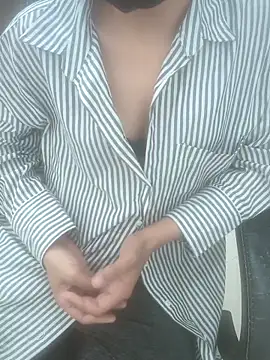 sushmita0 online show from June 21, 2026, 2:36 am