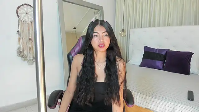 Sophi Lee   online show from June 20, 2026, 12:52 pm