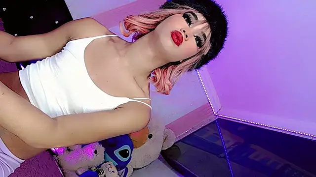 HeidiVanessa online show from July 20, 2026, 1:02 pm