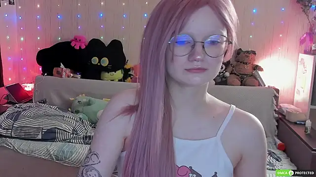 Snapshot of JulietFowler chatting on July 3, 2026, 7:26 am JulietFowler online show from July 3, 2026, 7:26 am