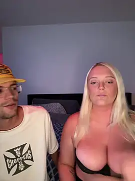 Blondebarbie21 online show from August 9, 2026, 12:45 am