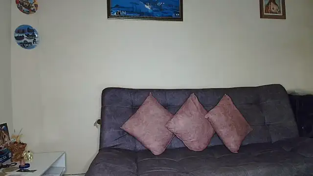  saray m online show from March 3, 2026, 2:50 am