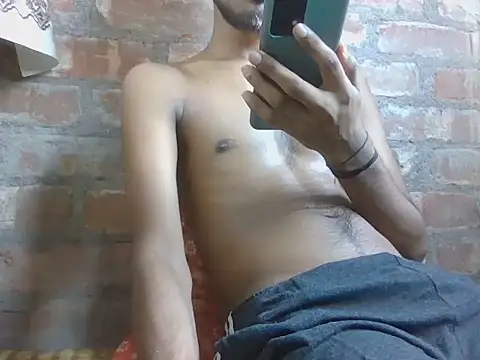 Bengali Hunk025 online show from July 26, 2026, 10:00 am