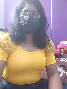 Snapshot of Zaara-Rose chatting on July 18, 2026, 7:12 am Zaara-Rose online show from July 18, 2026, 7:12 am