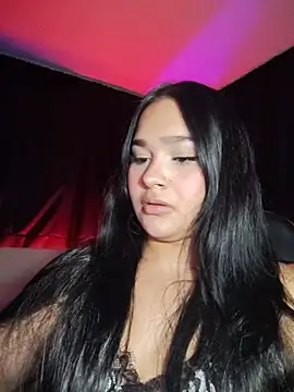 Snapshot of Yesenia26p chatting on July 17, 2026, 2:29 am Yesenia26p online show from July 17, 2026, 2:29 am