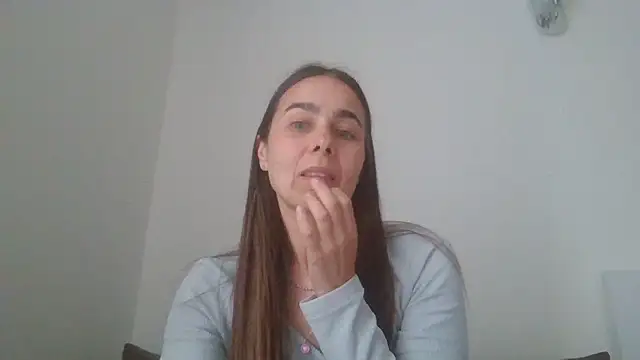 Snapshot of Vanelleda chatting on June 21, 2026, 2:19 pm Vanelleda online show from June 21, 2026, 2:19 pm