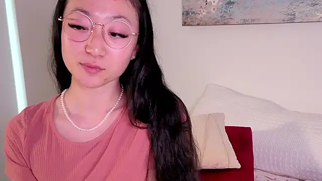 MySweetSofie online show from October 3, 2025, 11:02 pm