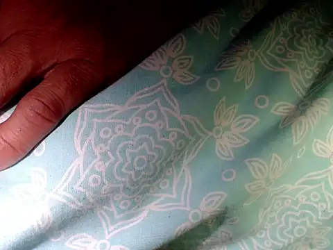 cuodick-rian online show from July 8, 2026, 2:27 am