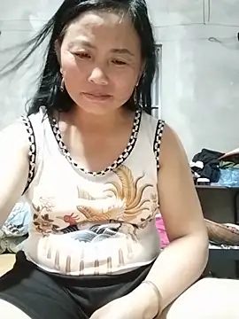 Snapshot of whatmes chatting on July 25, 2026, 2:14 pm whatmes online show from July 25, 2026, 2:14 pm