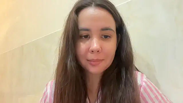 Rionetta online show from July 2, 2026, 7:31 pm
