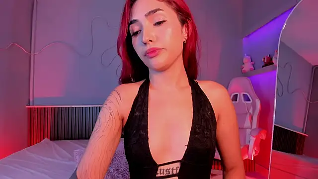 AriiCherry online show from July 28, 2026, 3:21 pm