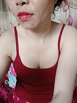 AvaRoyale online show from July 7, 2026, 6:47 am