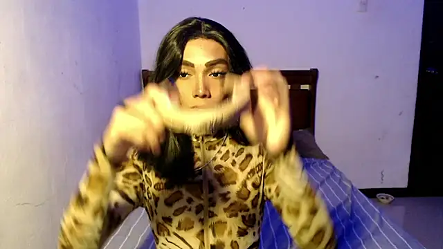 your rafaela00 online show from June 20, 2026, 3:37 pm