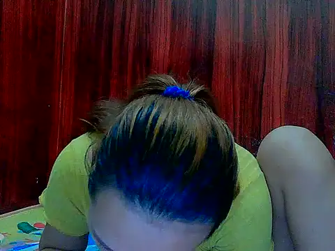 Snapshot of Hotamera chatting on August 2, 2026, 1:53 pm Hotamera online show from August 2, 2026, 1:53 pm