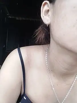 Snapshot of _Lynk_ chatting on August 5, 2026, 1:19 am Lynk online show from August 5, 2026, 1:19 am