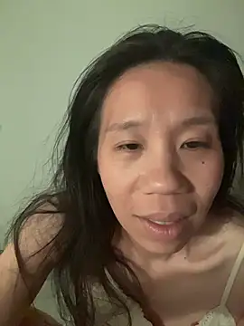 yueyue-allin online show from June 25, 2026, 3:49 pm