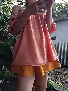 Snapshot of sena-cute chatting on August 1, 2026, 11:31 am sena-cute online show from August 1, 2026, 11:31 am