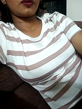 avii5 online show from July 26, 2026, 9:54 pm