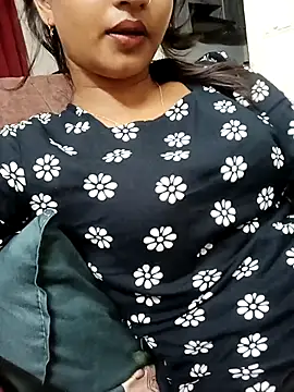 avii5 online show from July 28, 2026, 7:39 pm
