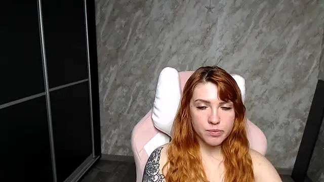 Reginasmilee online show from March 4, 2026, 2:34 pm