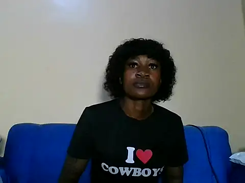 sweet-lora online show from July 22, 2026, 6:32 pm