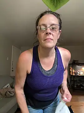 MatildaJane5 online show from July 13, 2026, 4:32 pm