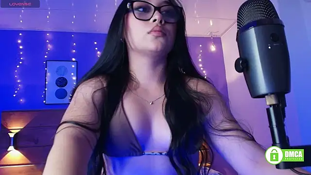 Snapshot of juanita_martel chatting on June 23, 2026, 9:46 pm juanita martel online show from June 23, 2026, 9:46 pm
