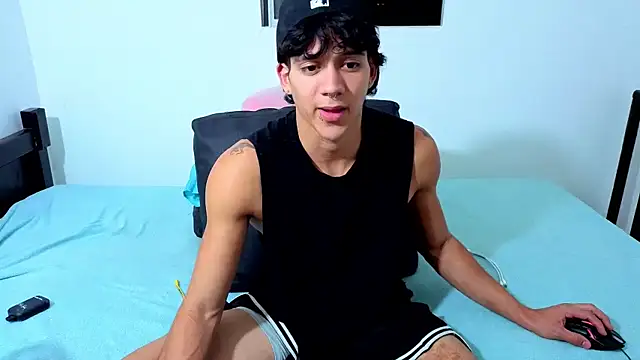 Snapshot of Noah__Dick chatting on July 5, 2026, 5:47 am Noah Dick online show from July 5, 2026, 5:47 am