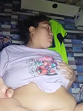 Snapshot of Giselle_2799 chatting on July 12, 2026, 3:03 pm Giselle 2799 online show from July 12, 2026, 3:03 pm