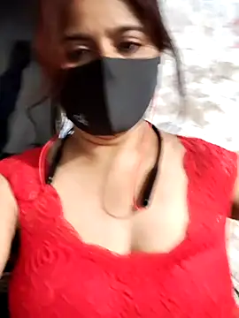 Snapshot of Nisha_Cute1 chatting on June 27, 2026, 7:35 am Nisha Cute1 online show from June 27, 2026, 7:35 am