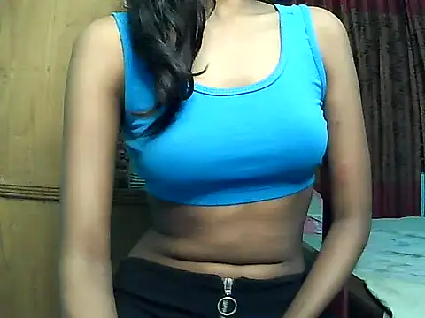 Snapshot of Siyaralove chatting on June 30, 2026, 1:34 pm Siyaralove online show from June 30, 2026, 1:34 pm