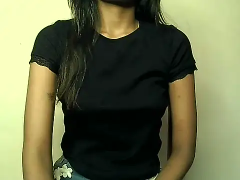 Snapshot of Siyaralove chatting on July 20, 2026, 2:37 am Siyaralove online show from July 20, 2026, 2:37 am