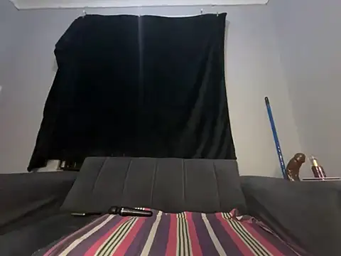 Snapshot of Submissivebitchxxx chatting on August 9, 2026, 5:40 pm Submissivebitchxxx online show from August 9, 2026, 5:40 pm