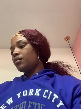 Snapshot of Ayla_Noir chatting on July 8, 2026, 7:29 pm Ayla Noir online show from July 8, 2026, 7:29 pm