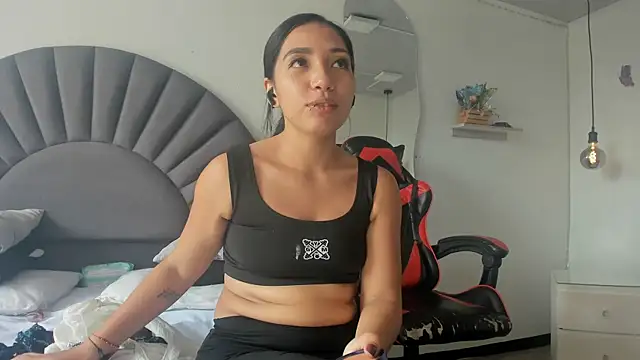 VioletR osse online show from August 2, 2026, 2:37 pm